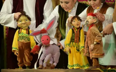 Қуыршақ театры «ҰР, ТОҚПАҚ!» спектаклінің премьерасын ұсынды