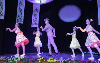 Қуыршақ театры Мұқағали Мақатаевтың 95 жылдық мерейтойына орай «Мен деп ойла» спектаклін ұсынады